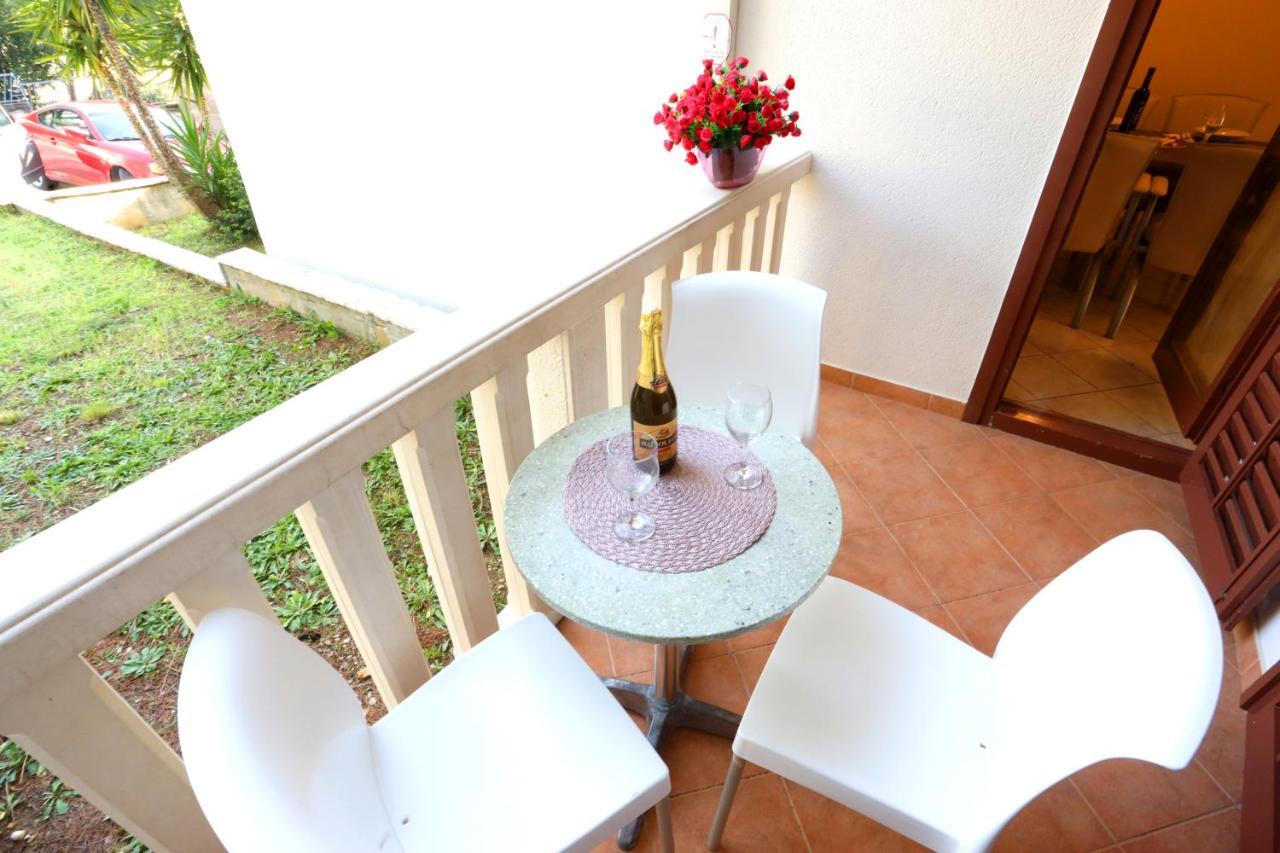 פודסטראנה Beach Apartments Vlado מראה חיצוני תמונה