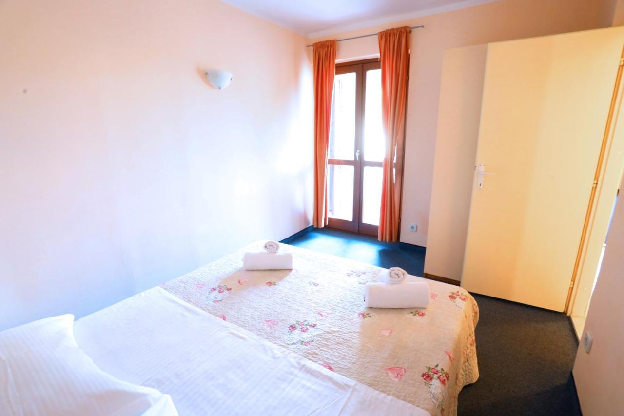 פודסטראנה Beach Apartments Vlado מראה חיצוני תמונה