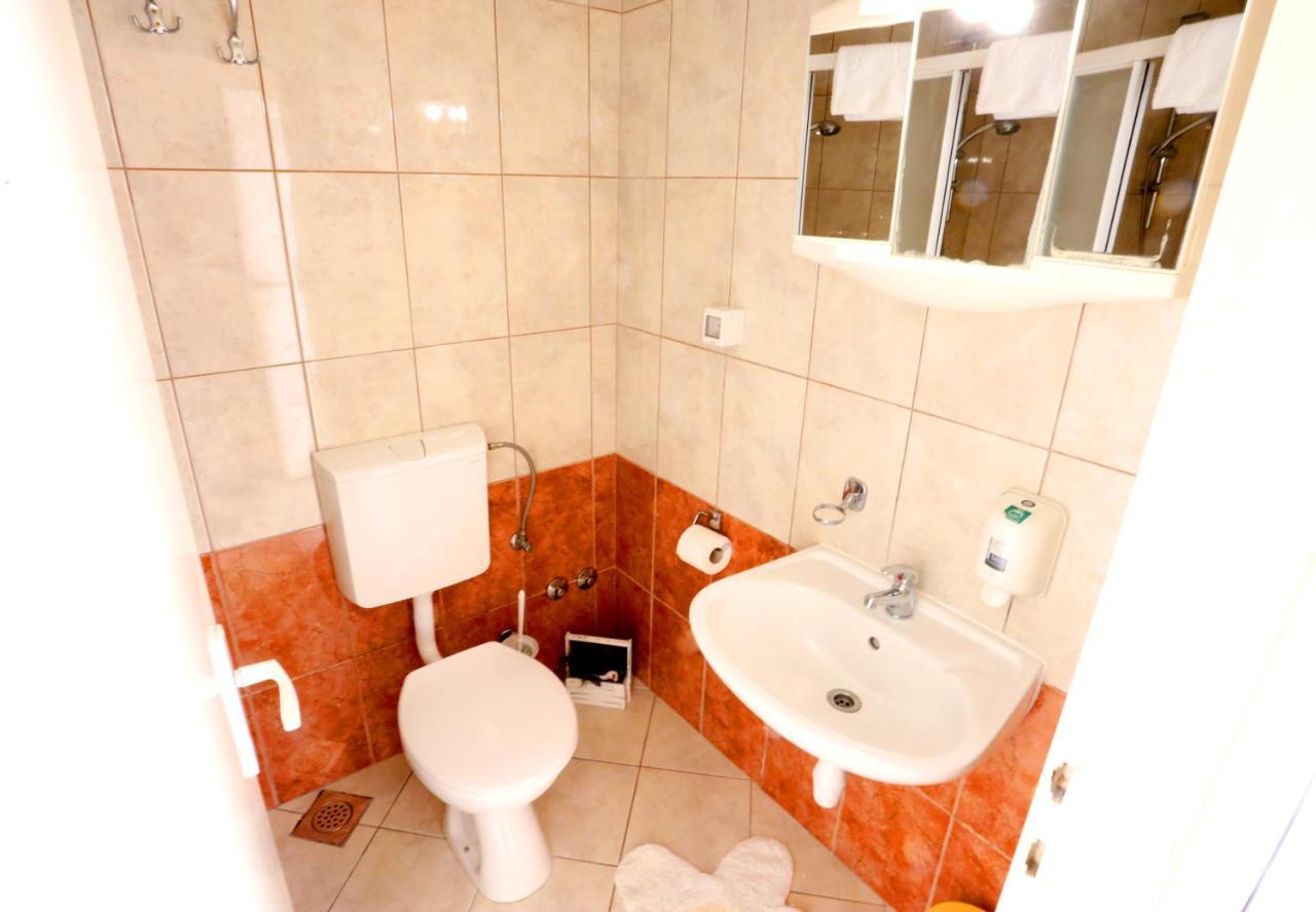 פודסטראנה Beach Apartments Vlado מראה חיצוני תמונה