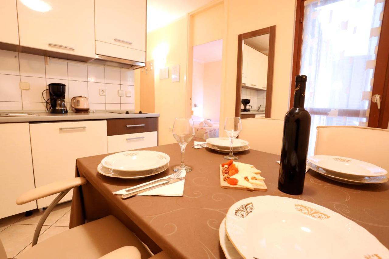 פודסטראנה Beach Apartments Vlado מראה חיצוני תמונה
