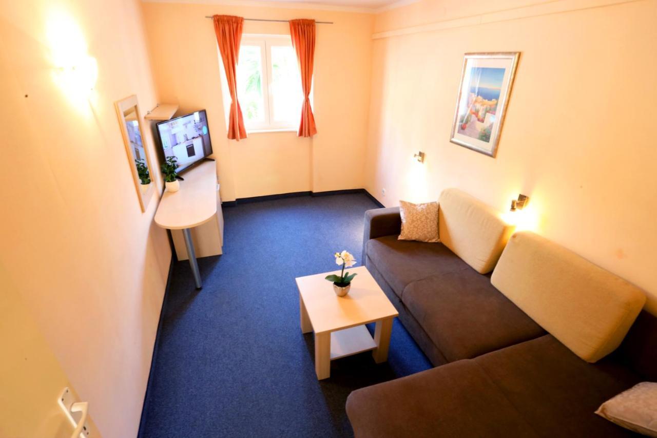 פודסטראנה Beach Apartments Vlado מראה חיצוני תמונה