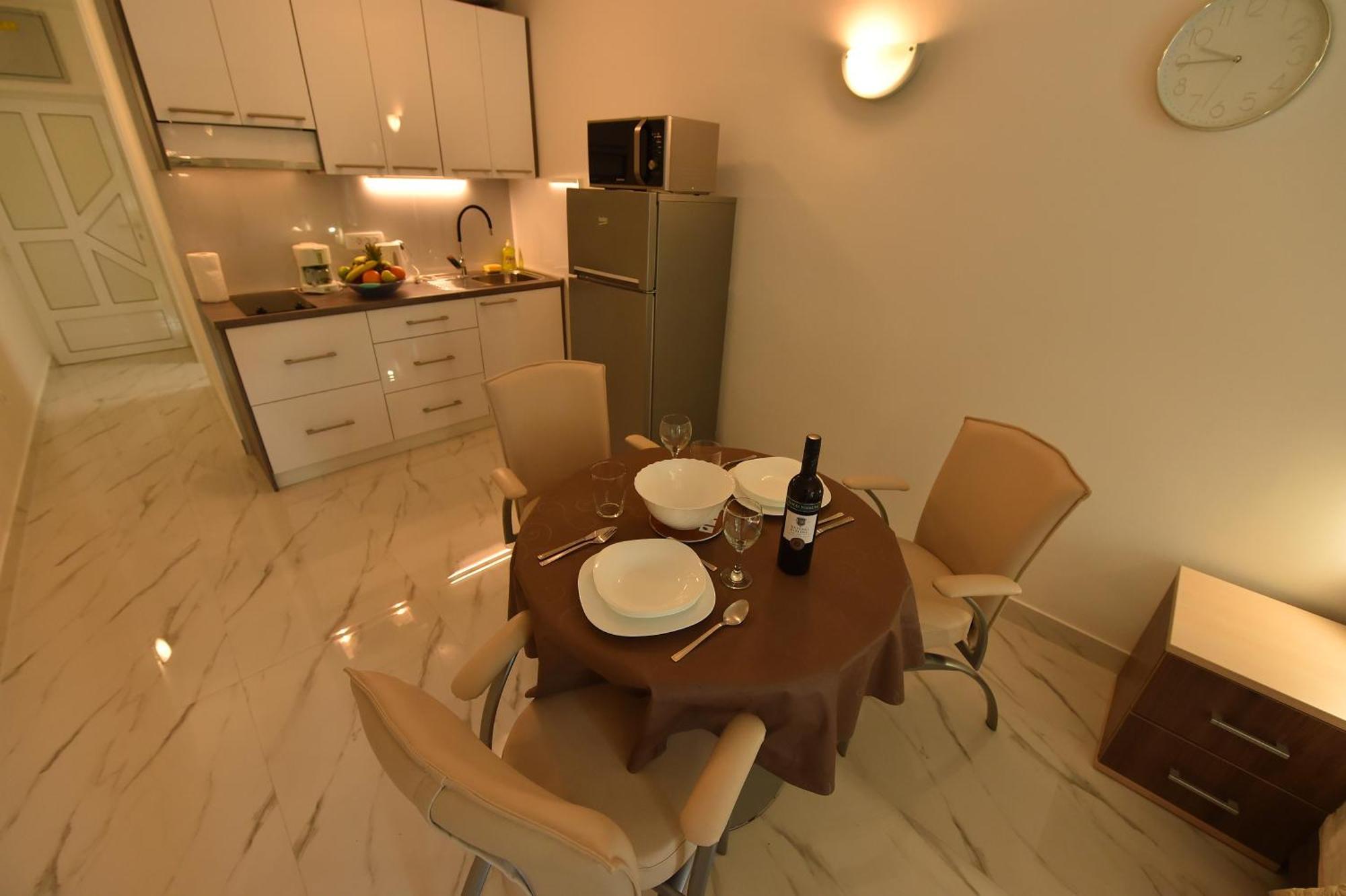 פודסטראנה Beach Apartments Vlado מראה חיצוני תמונה